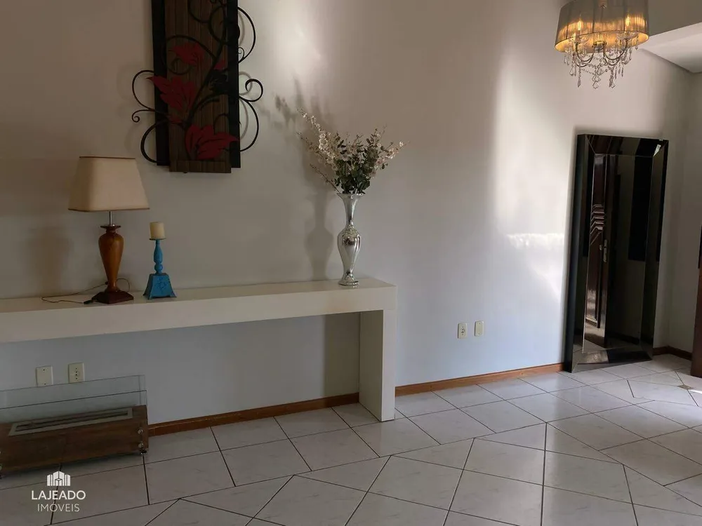 Casa, 3 quartos, 211 m² - Foto 10