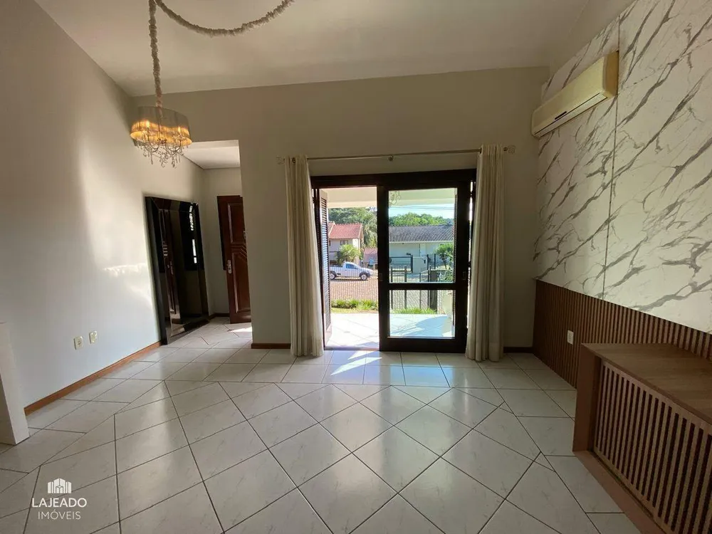 Casa, 3 quartos, 211 m² - Foto 9