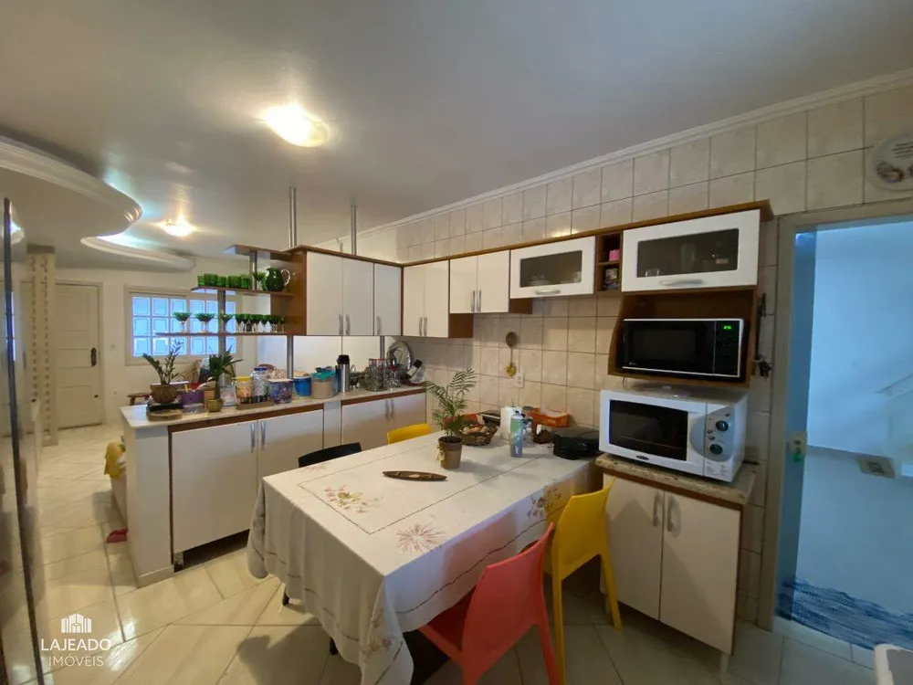 Casa, 4 quartos, 229 m² - Foto 8