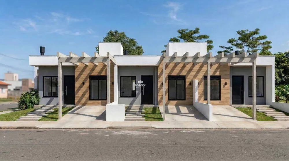 Casa, 2 quartos, 52 m² - Foto 1