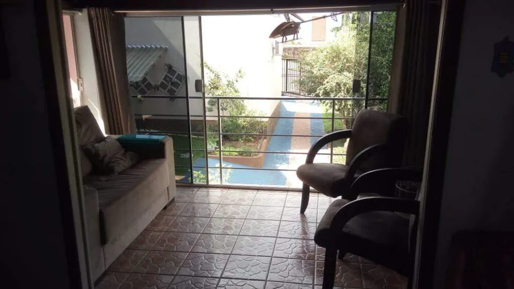 Casa, 3 quartos, 250 m² - Foto 9