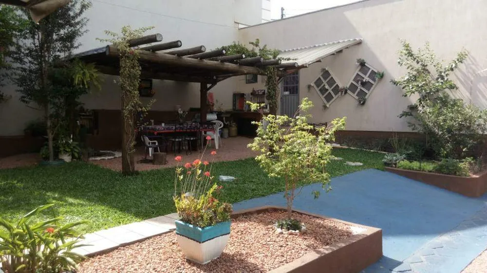 Casa, 3 quartos, 250 m² - Foto 2