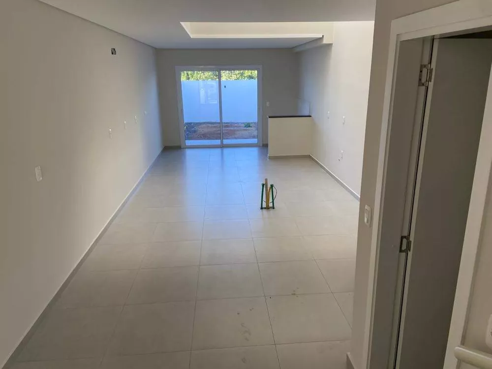 Sobrado à venda com 3 quartos, 149m² - Foto 4