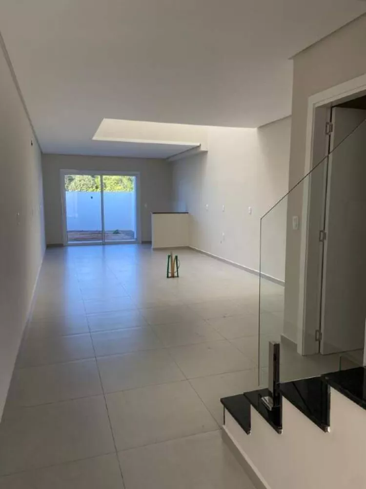 Sobrado à venda com 3 quartos, 149m² - Foto 3