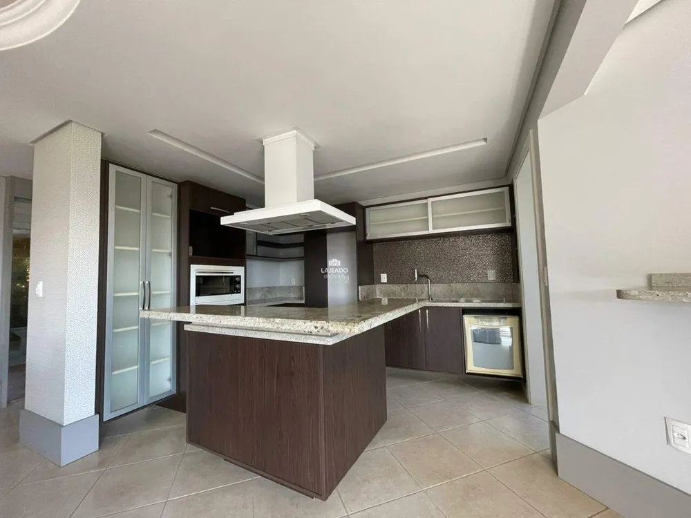 Apartamento, 3 quartos, 185 m² - Foto 4