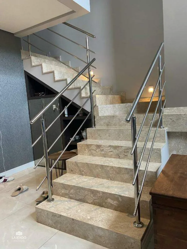 Casa, 3 quartos, 250 m² - Foto 1
