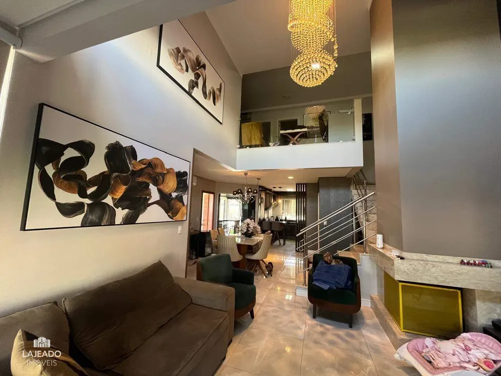 Casa, 3 quartos, 250 m² - Foto 6