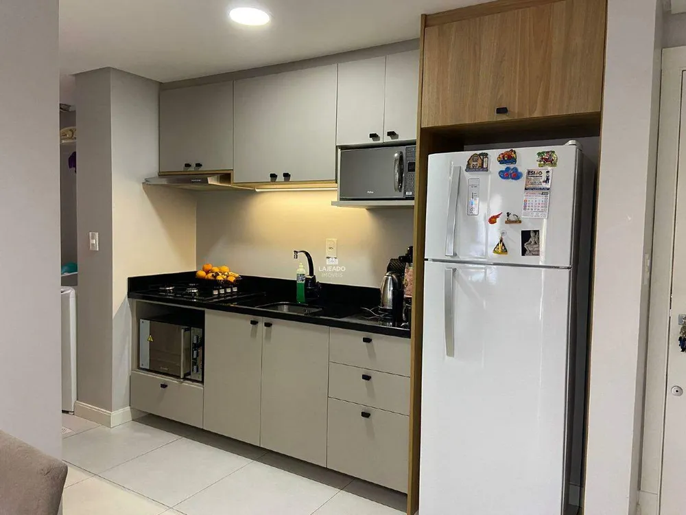 Apartamento, 3 quartos, 81 m² - Foto 2
