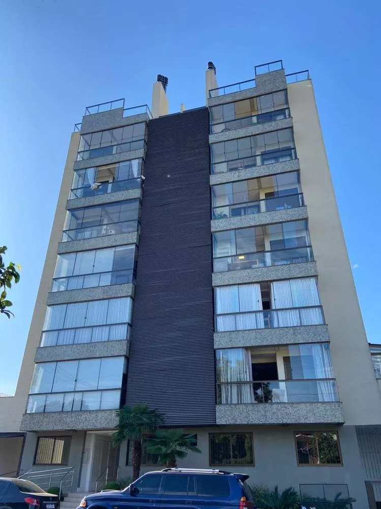 Apartamento à venda com 3 quartos, 131m² - Foto 1