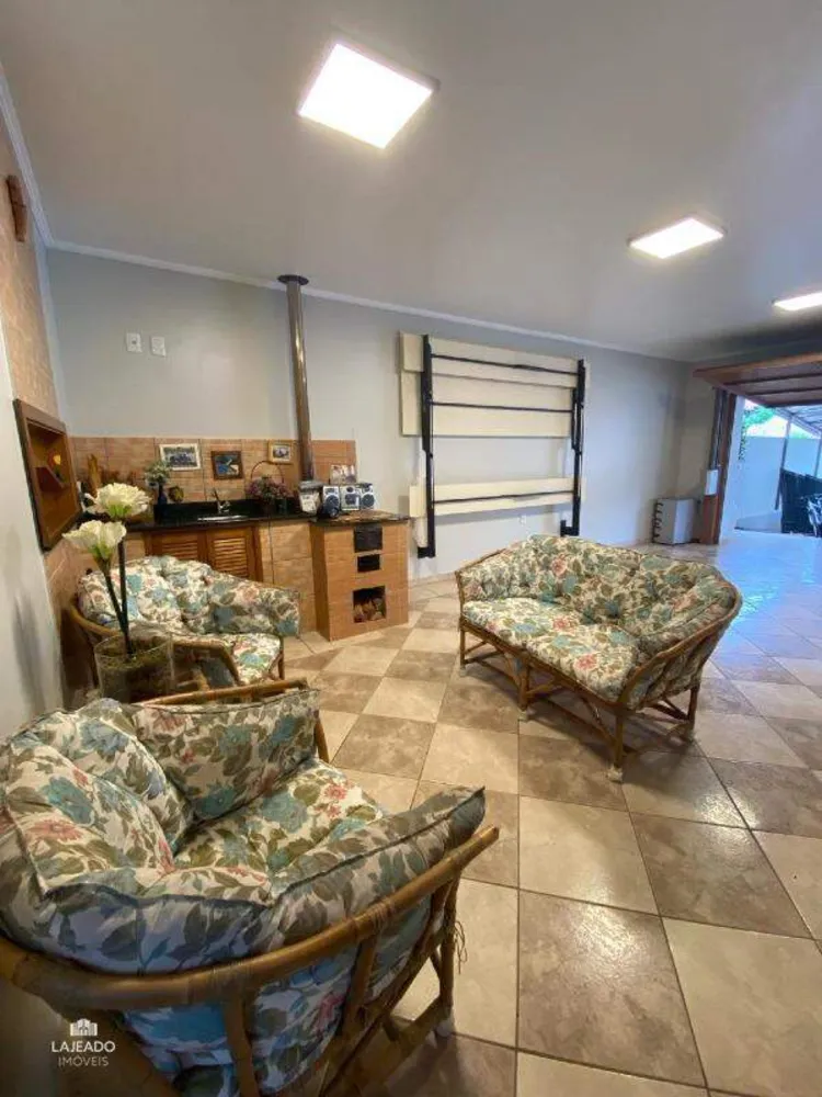 Casa, 3 quartos, 192 m² - Foto 6