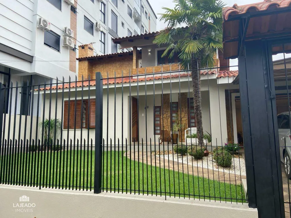 Casa, 3 quartos, 192 m² - Foto 1