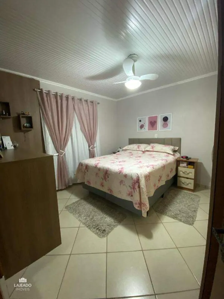 Casa, 3 quartos, 192 m² - Foto 13