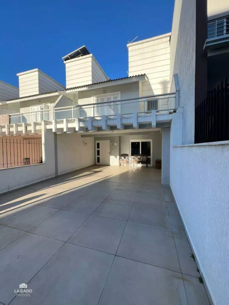 Sobrado à venda com 3 quartos, 144m² - Foto 1