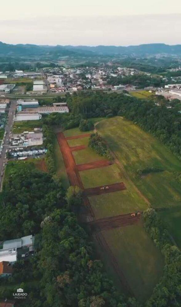 Terreno à venda, 200m² - Foto 1