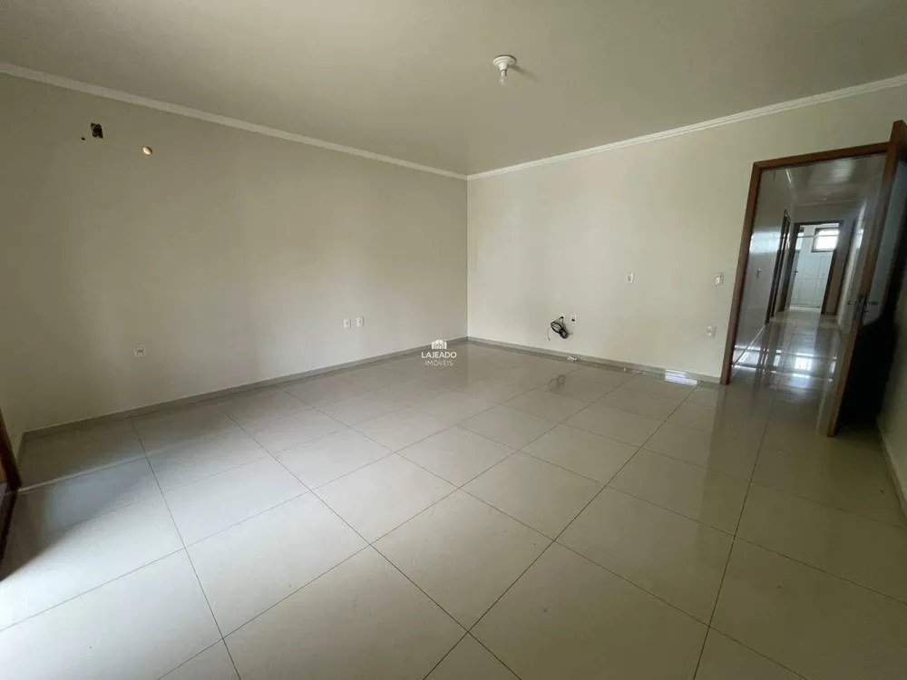 Casa, 3 quartos, 162 m² - Foto 1