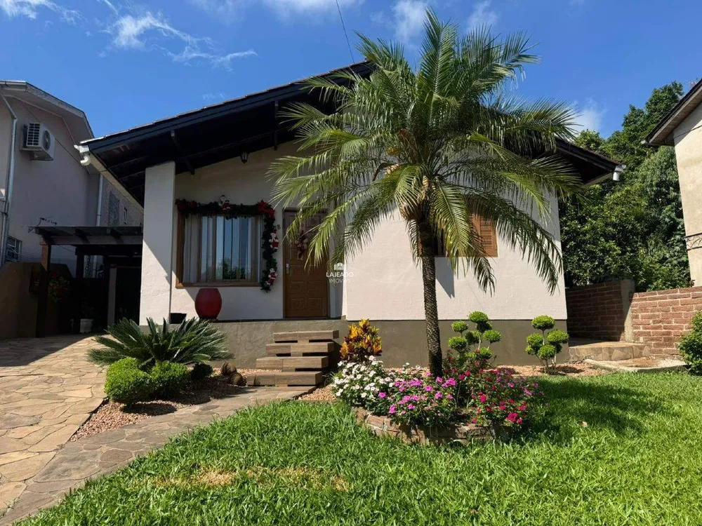 Casa, 3 quartos, 137 m² - Foto 1