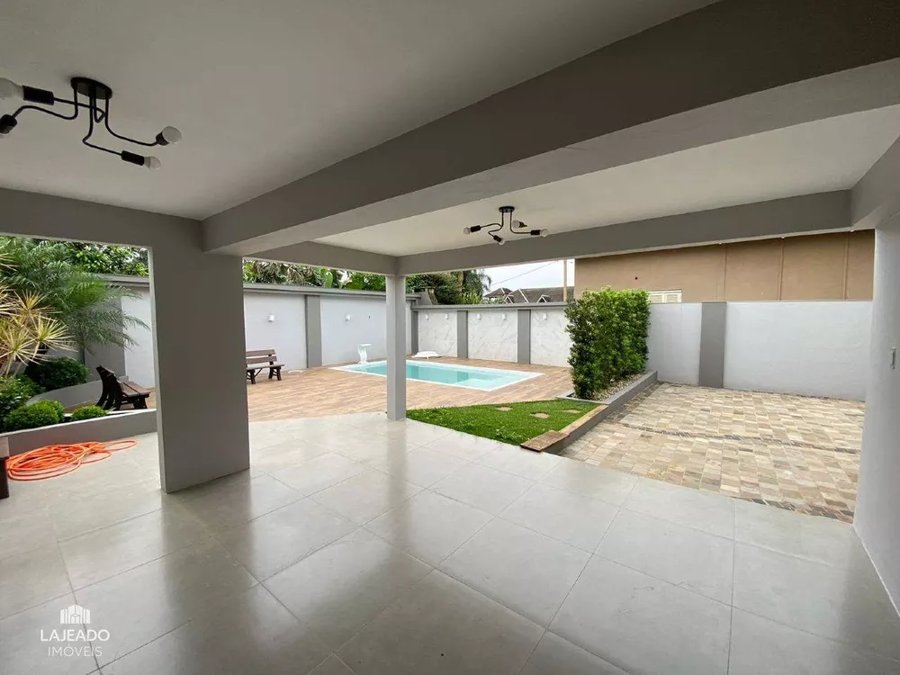 Casa à venda com 3 quartos, 288m² - Foto 5