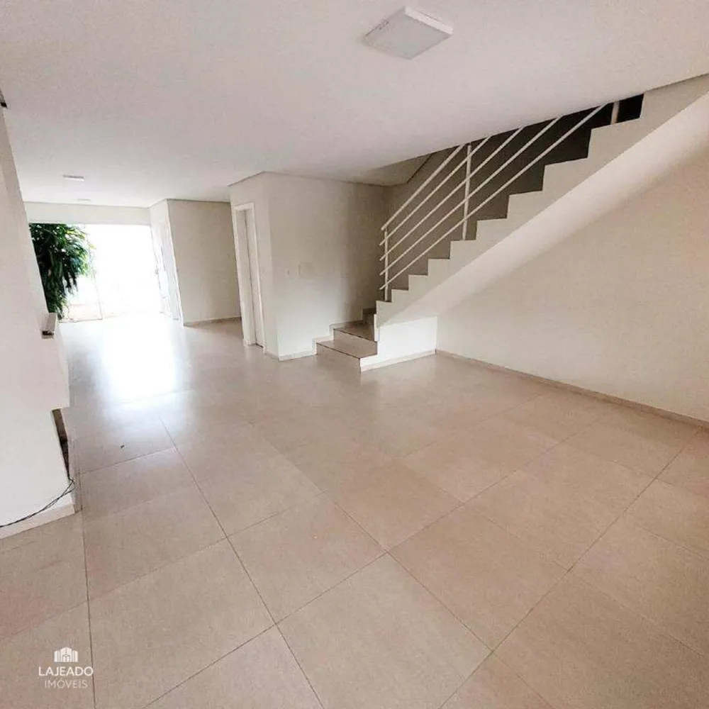 Sobrado, 3 quartos, 159 m² - Foto 2