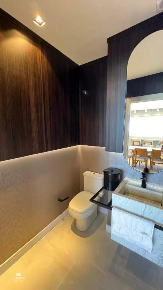 Cobertura, 3 quartos, 218 m² - Foto 4