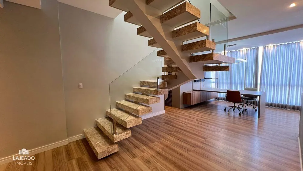 Cobertura, 3 quartos, 218 m² - Foto 7