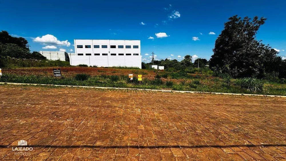 Terreno à venda, 360m² - Foto 1