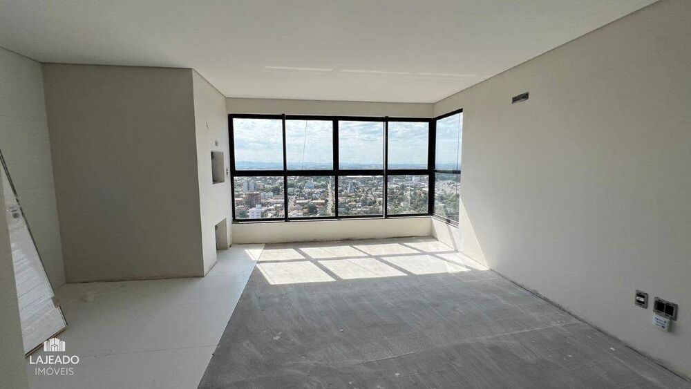 Apartamento à venda com 2 quartos, 80m² - Foto 1