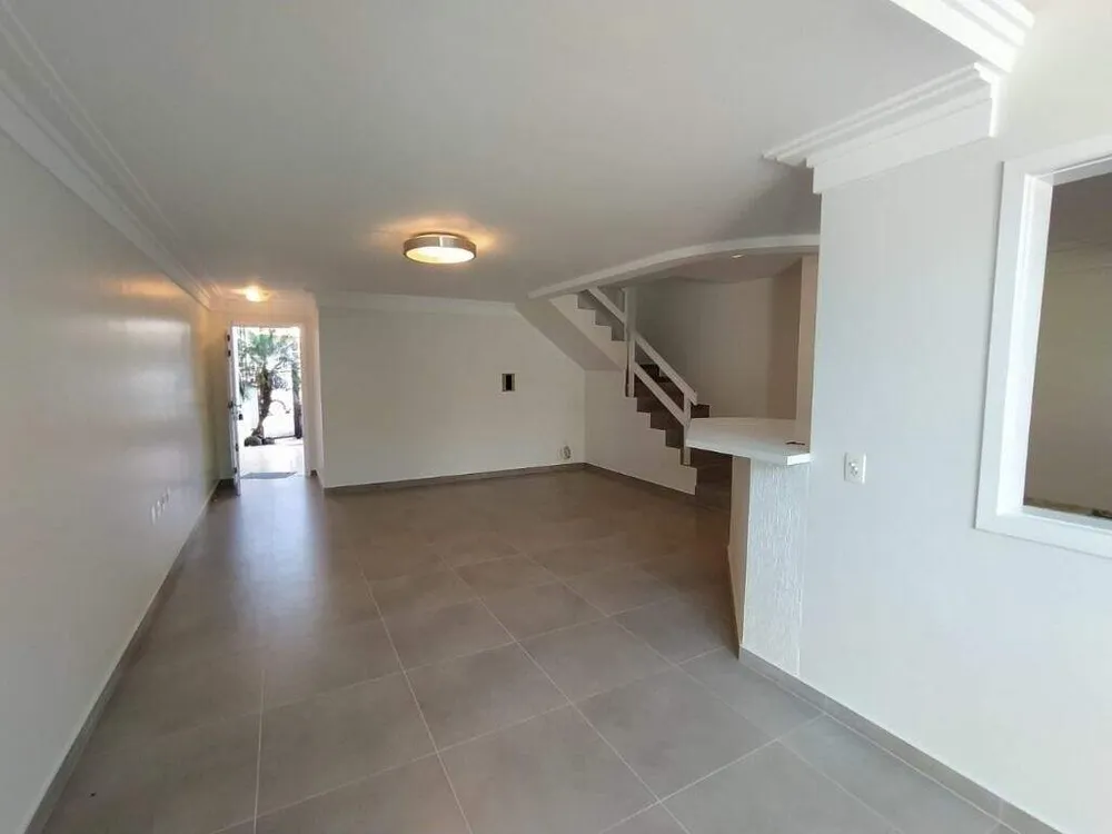 Sobrado, 3 quartos, 181 m² - Foto 2