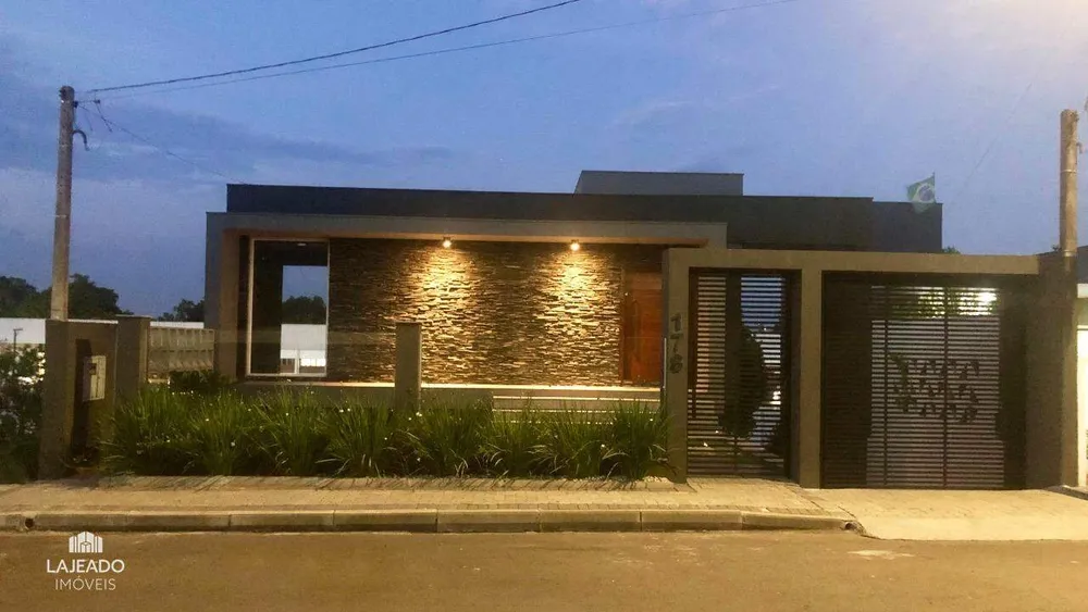 Casa, 3 quartos, 340 m² - Foto 2