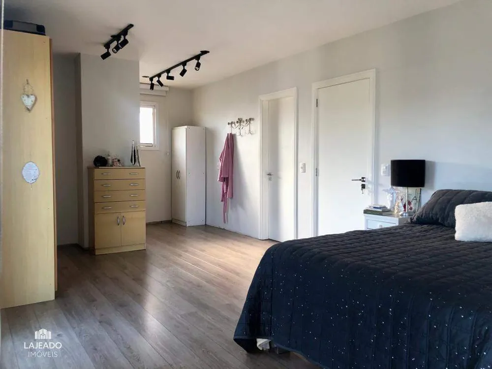 Casa, 3 quartos, 340 m² - Foto 1
