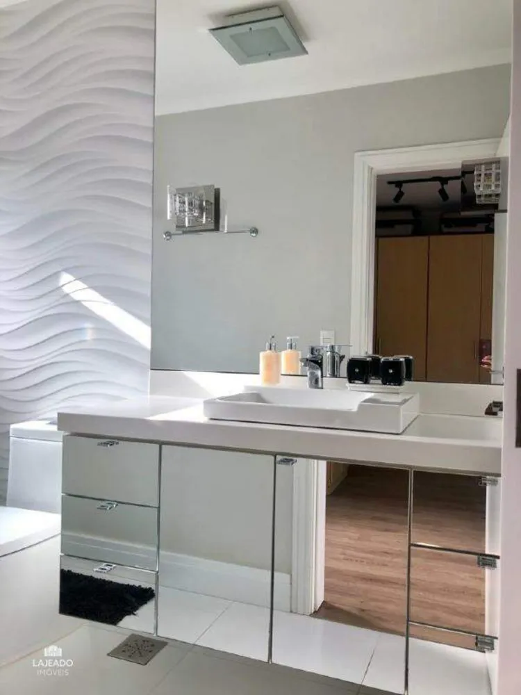 Casa, 3 quartos, 340 m² - Foto 8