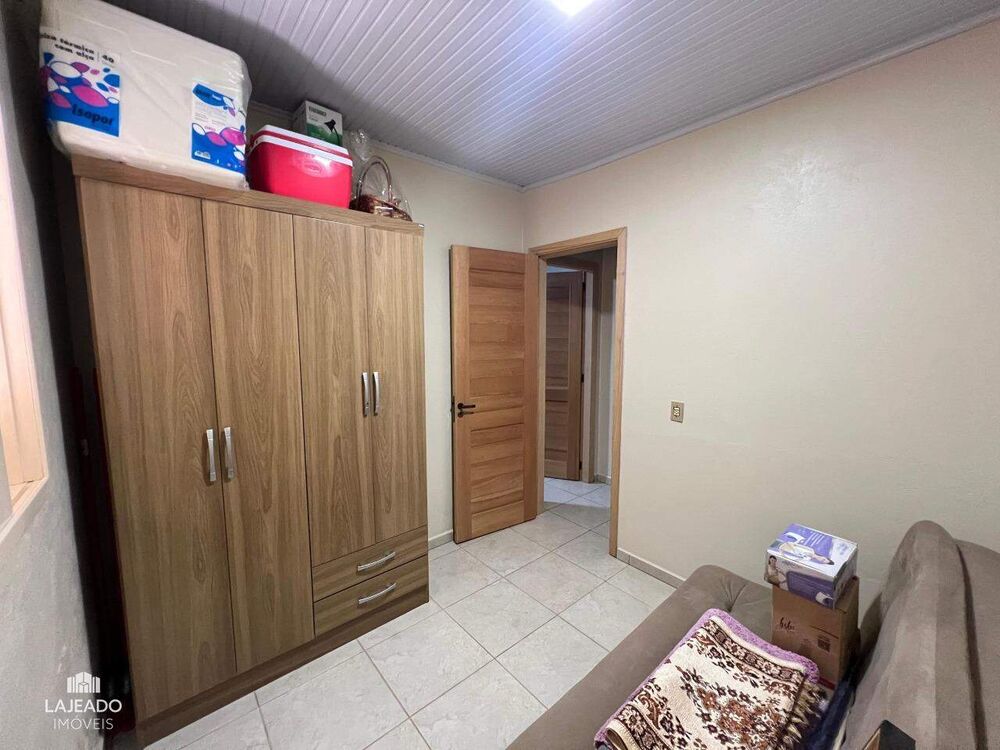 Casa à venda com 3 quartos, 100m² - Foto 3