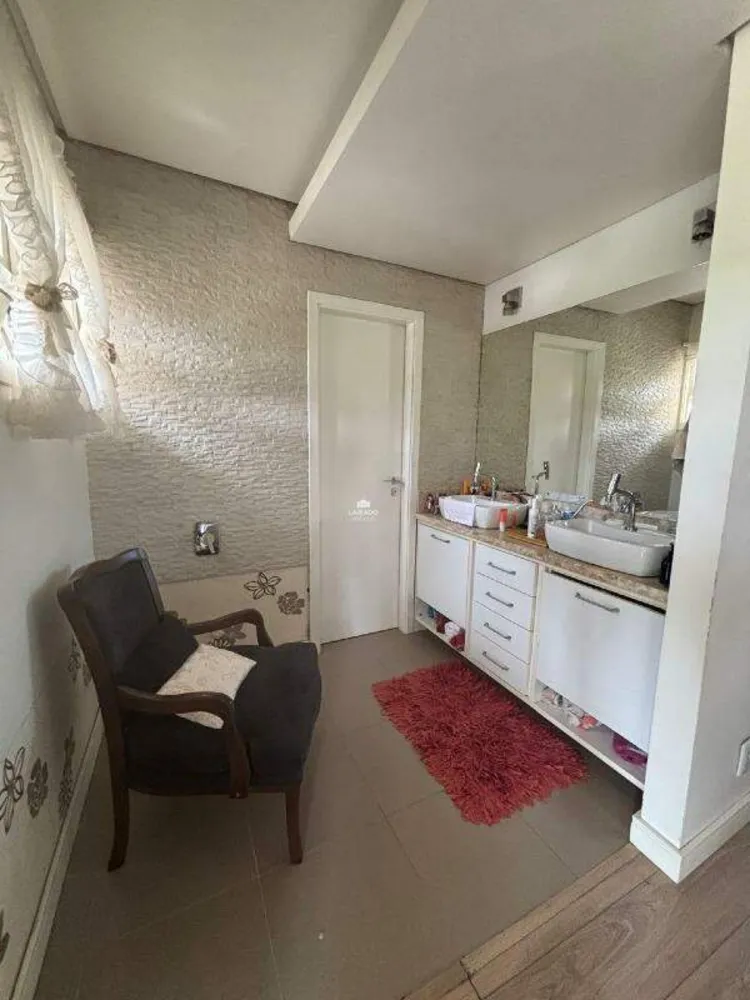 Casa, 3 quartos, 262 m² - Foto 8