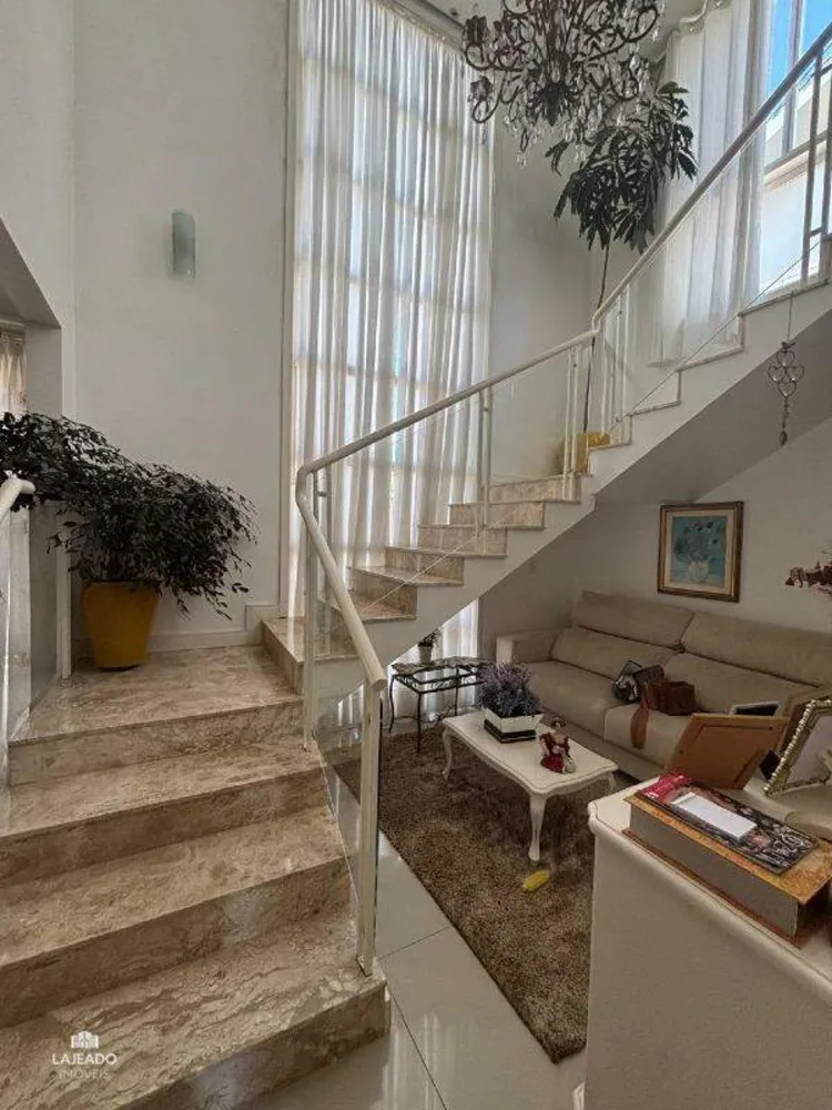 Casa, 3 quartos, 262 m² - Foto 6