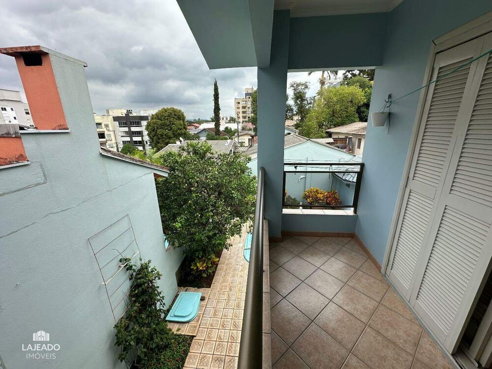 Casa à venda com 4 quartos, 308m² - Foto 29