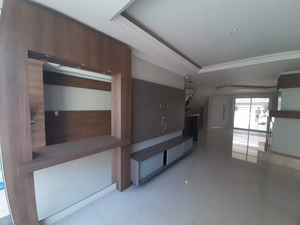 Sobrado, 3 quartos, 204 m² - Foto 3