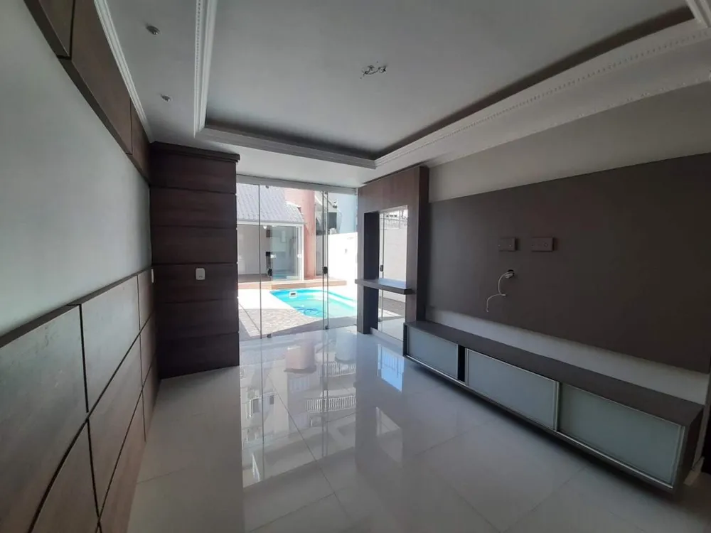 Sobrado, 3 quartos, 204 m² - Foto 1