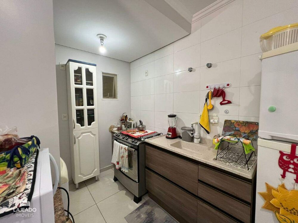 Apartamento à venda com 1 quarto, 42m² - Foto 4