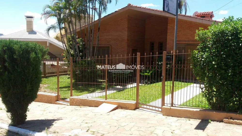 Casa, 3 quartos, 289 m² - Foto 1