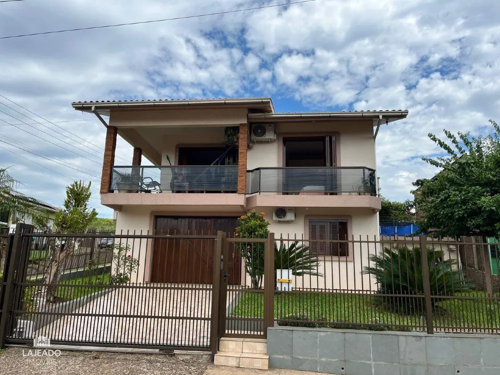Casa, 5 quartos, 200 m² - Foto 1