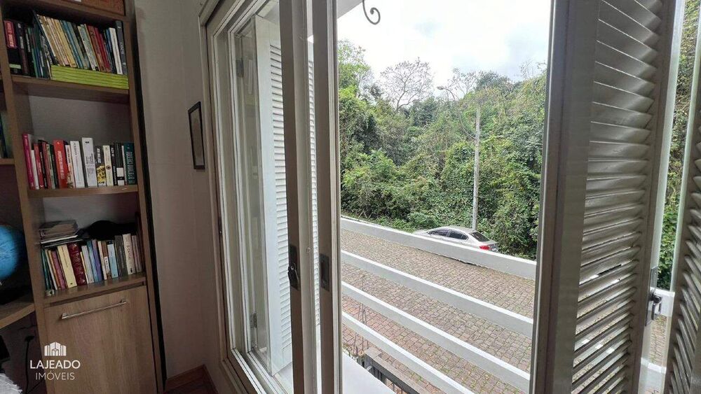 Sobrado à venda com 3 quartos, 120m² - Foto 3