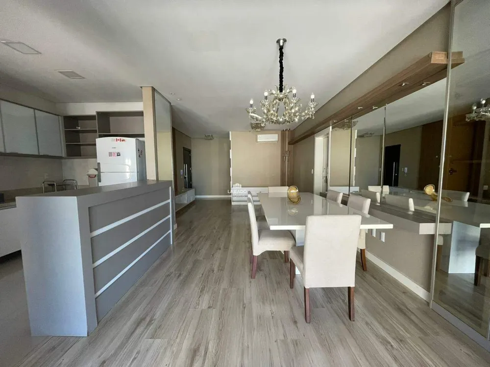 Apartamento, 3 quartos, 100 m² - Foto 2