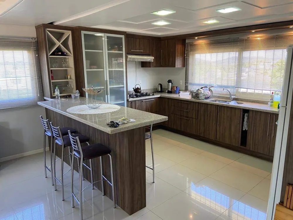 Casa, 3 quartos, 191 m² - Foto 3