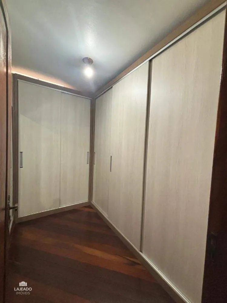 Casa, 4 quartos, 300 m² - Foto 9