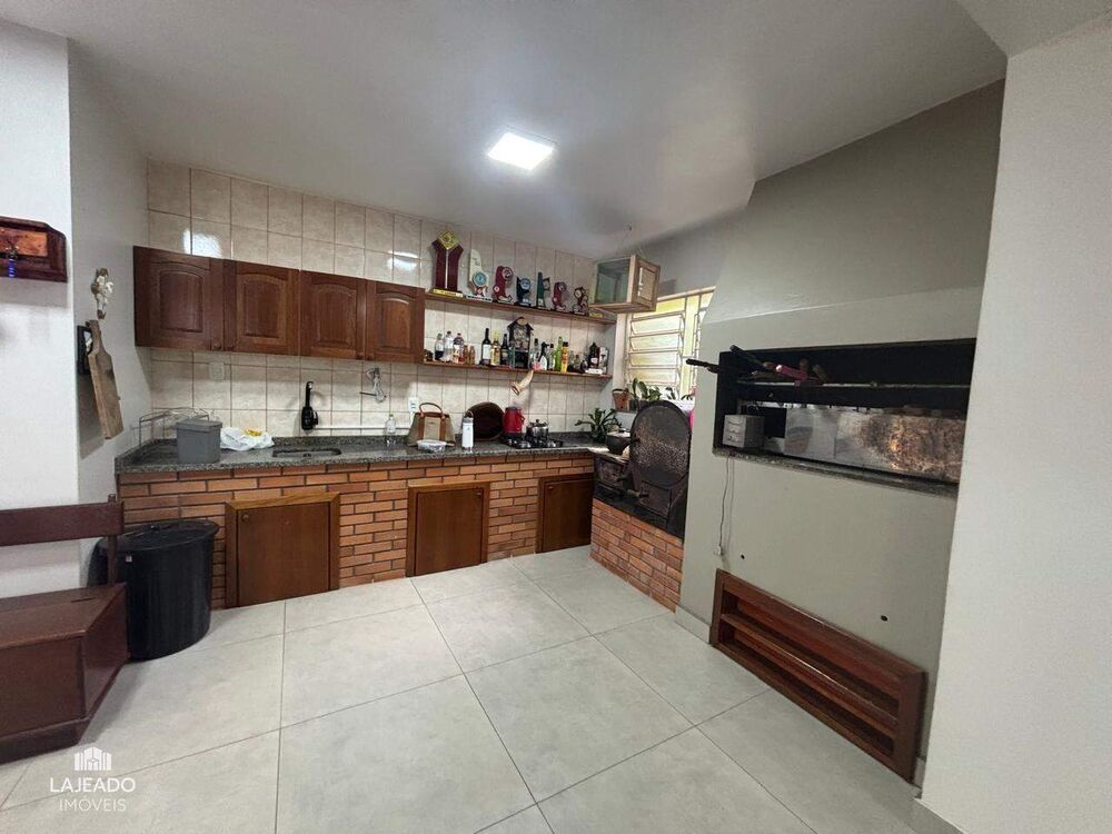 Casa, 4 quartos, 300 m² - Foto 3