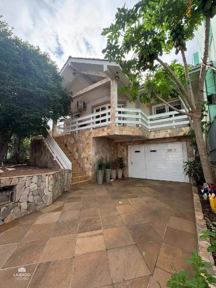 Casa, 4 quartos, 300 m² - Foto 1
