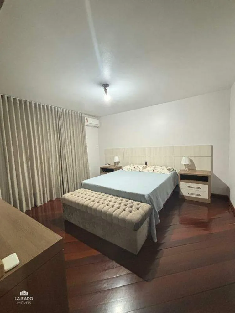 Casa, 4 quartos, 300 m² - Foto 8