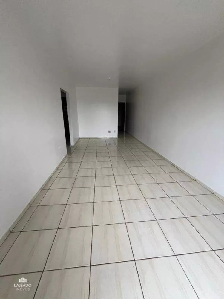 Apartamento à venda com 3 quartos, 97m² - Foto 8