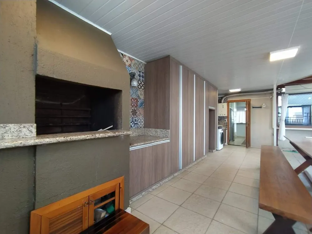 Cobertura, 3 quartos, 210 m² - Foto 4