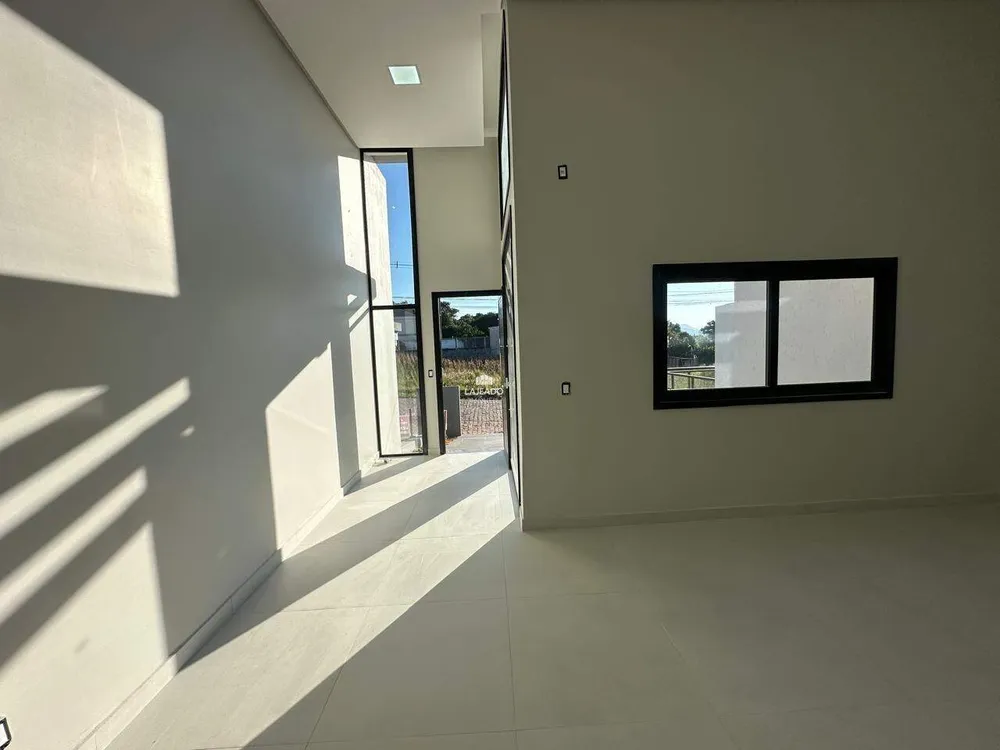 Casa, 3 quartos, 106 m² - Foto 1