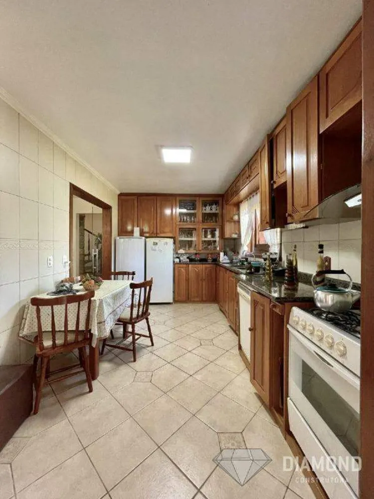 Casa, 4 quartos, 474 m² - Foto 2